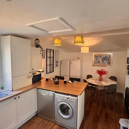 Norfolk Park Haven, 6-bdr, Family, Parking, Wifi, Sleeps12 Sheffield
